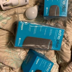 Never used Amazon echo plus with 2 packs of echos dots and smart lightbulbs